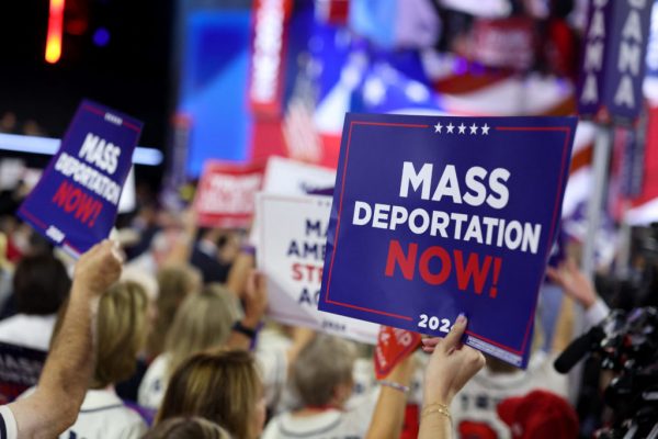 Με τον Τραμπ πίσω στο Λευκό Οίκο οι μετανάστες προετοιμάζονται για το χειρότερο σενάριο