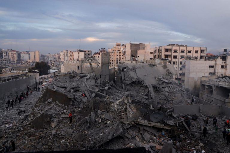 Γάζα: Δεκάδες νεκροί σε ισραηλινά πλήγματα, πριν από τον νέο γύρο συνομιλιών