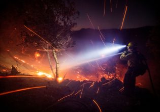 Λος Άντζελες: «Το νερό είναι μολυσμένο και η φωτιά δεν ελέγχεται ούτε στο 1%» λέει έλληνας καθηγητής