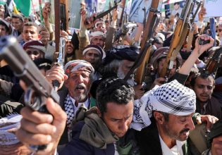 Χούθι: Ανακοίνωσαν ότι επιτέθηκαν στο Ισραήλ και σε αμερικάνικο αεροπλανοφόρο