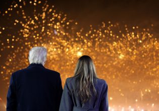 Τραμπ: Η επιστροφή στον Λευκό Οίκο με πρόγραμμα σοκ – Απελάσεις, δασμοί, απειλές