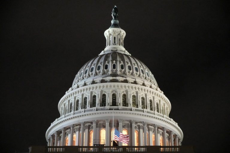 ΗΠΑ: Τι μισθό παίρνει ο πρόεδρος – Οι επιπλέον παροχές