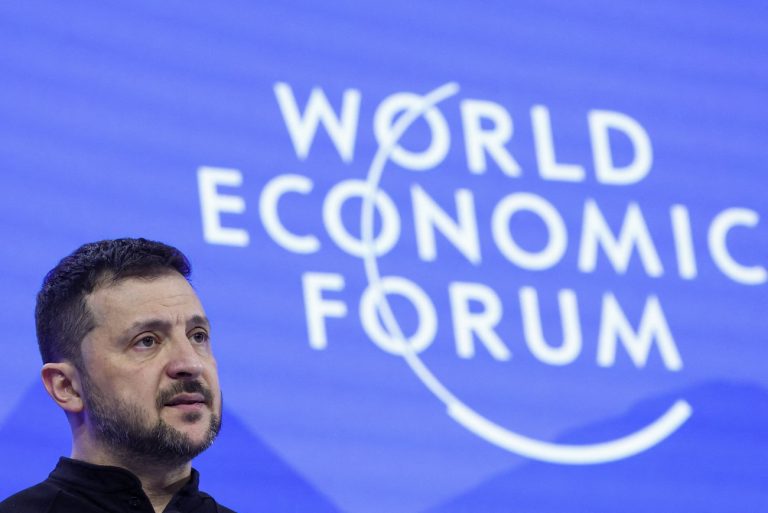 Ζελένσκι: Η ειρηνευτική συμφωνία θα απαιτούσε 200.000 συμμαχικά στρατεύματα