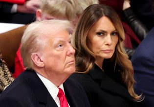 Τραμπ: 22 Πολιτείες μηνύουν τον πρόεδρο για αντισυνταγματική διάταξη