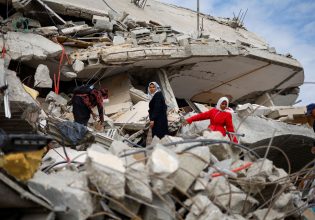 Γάζα: Βρίσκουν συνεχώς πτώματα κάτω από τα ερείπια – Τουλάχιστον 162 σοροί έχουν ανασυρθεί μετά την εκεχειρία