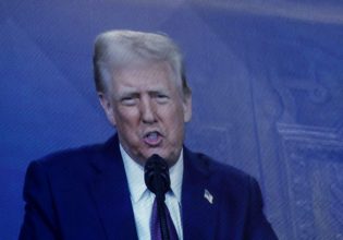 Ο Τραμπ στο Νταβός: Θέλω να δω τον Πούτιν – Αγαπώ την Ευρώπη όχι την ΕΕ