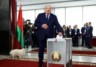 Λευκορωσία: Άνοιξαν οι κάλπες – Προς έβδομη θητεία ο Αλεξάντερ Λουκασένκο