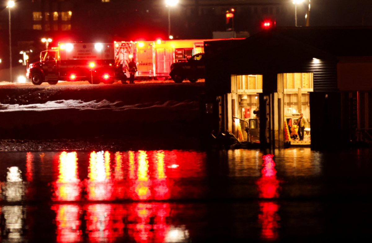 Σύγκρουση αεροπλάνου με ελικόπτερο στην Ουάσινγκτον – Φόβοι πως όλοι είναι νεκροί