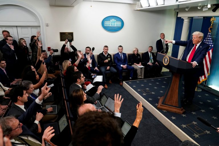 Τραγωδία στην Ουάσινγκτον: Ξεκίνησε η ερεύνα για τα αίτια της σύγκρουσης των δύο αεροσκαφών