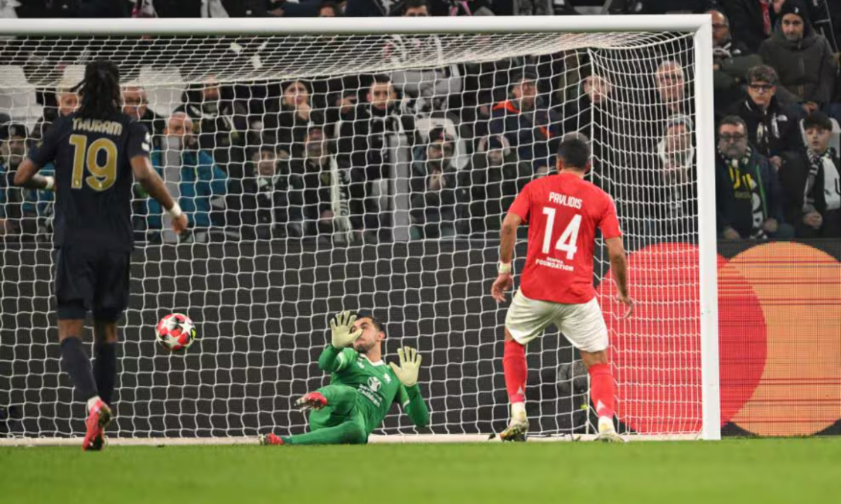 Γιουβέντους – Μπενφίκα 0-2: Μεγάλο «διπλό» στο Τορίνο με υπογραφή Παυλίδη (vid)