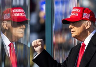 «Σαν σαστισμένος λαγός μπροστά στα φώτα ΙΧ» – Πόσο έτοιμη είναι η Ευρώπη για την επάνοδο του Ντόναλντ Τραμπ;