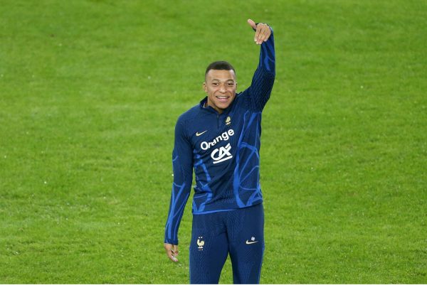 Η Παρί Σεν Ζερμέν κινδυνεύει από τη “συμφωνία κυρίων” Κελαϊφί-Εμπαπέ!