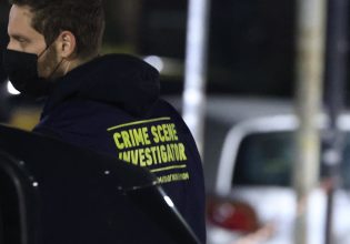 Άγρια δολοφονία στο Παλαιό Φάληρο: Στο μικροσκόπιο οι κάμερες ασφαλείας του καταστήματος τυχερών παιχνιδιών