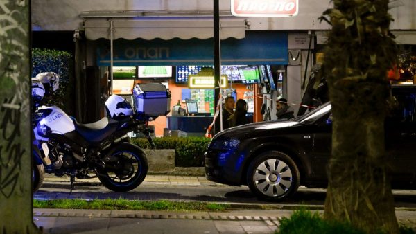 Παλαιό Φάληρο: Η σπαρακτική εξομολόγηση της συζύγου του δολοφονημένου ιδιοκτήτη πρακτορείου τυχερών παιχνιδιών