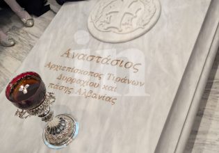 Αρχιεπίσκοπος Αναστάσιος: Ολοκληρώθηκε η ταφή – Συγκινητικοί επικήδειοι, σε ειδική κρύπτη το σκήνωμά του