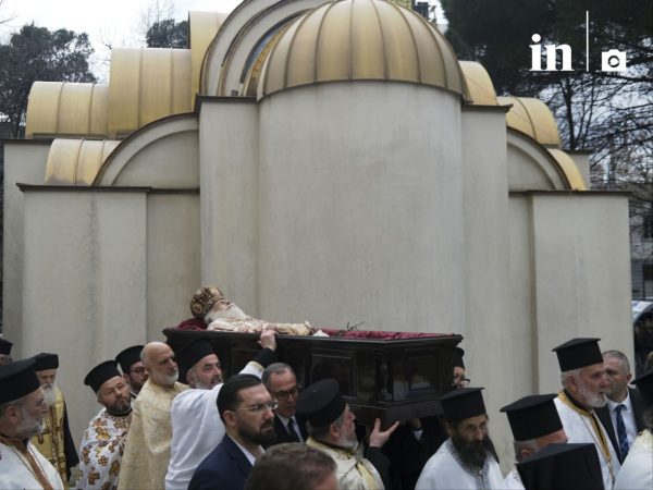 Αποκλειστικό: Το in στην κρύπτη όπου ετάφη ο Αρχιεπίσκοπος Αλβανίας Αναστάσιος