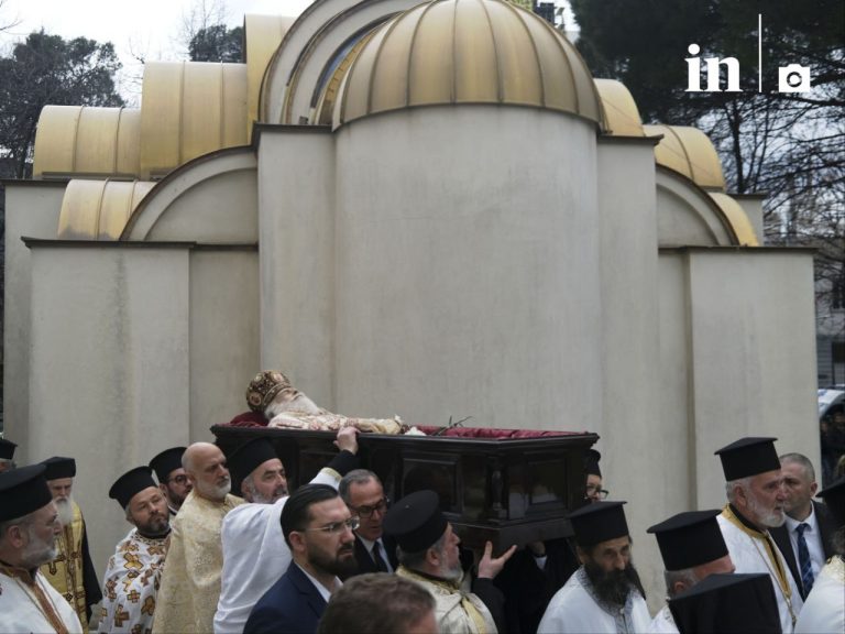 Αποκλειστικό: Το in στην κρύπτη όπου ετάφη ο Αρχιεπίσκοπος Αλβανίας Αναστάσιος