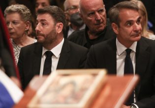 Κυβέρνηση σε Ανδρουλάκη: Το ΠΑΣΟΚ έγινε αξιωματική αντιπολίτευση από καραμπόλα