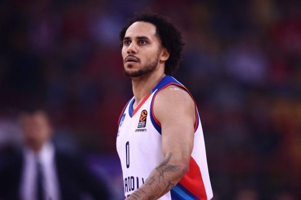 Κανονικά στην αποστολή της Εφές για Ολυμπιακό οι Λάρκιν και Πουαριέ