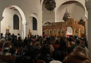 Αρχιεπίσκοπος Αναστάσιος: Αγρυπνία στα Τίρανα – Πιστοί προσεύχονται για την υγεία του