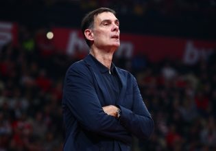 Μπαρτζώκας για το επεισόδιο με τον Σάρας: «Λύθηκε η παρεξήγηση, μας ενώνει η αγάπη για τη Γιουνάιτεντ»