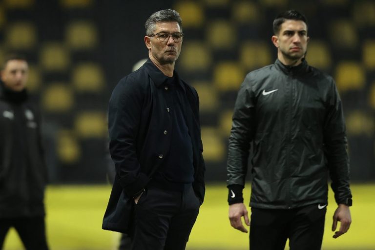 Ουζουνίδης: «H ομάδα δείχνει ότι δεν έχει τις δυνατότητες για να διεκδικήσει την τετράδα»