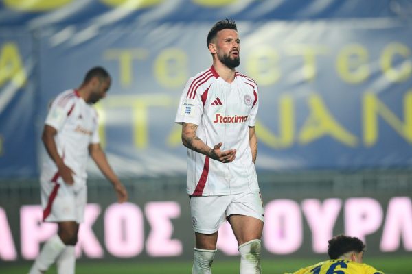 H ελπιδοφόρα εμφάνιση του Βέλντε και οι προσδοκίες του Ολυμπιακού