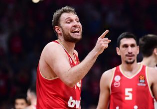 Βεζένκοφ: «Δεν περίμενα ότι θα γράψω ιστορία…»