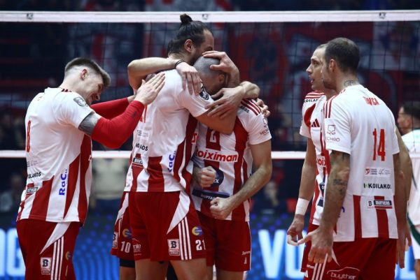 Φενέρμπαχτσε – Ολυμπιακός 2-3: Θρύλος και στην Πόλη!