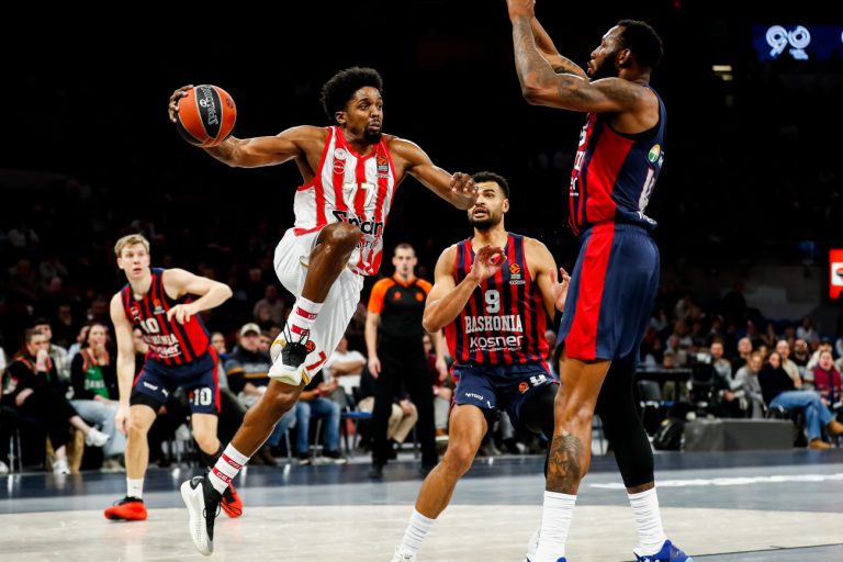 «Ο ΜακΚίσικ υπογράφει νέο συμβόλαιο με τον Ολυμπιακό» (pic)