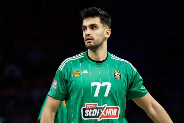 Παναθηναϊκός – Ολυμπιακός: Νοκ-άουτ ο Γιούρτσεβεν για το υπόλοιπο του ματς