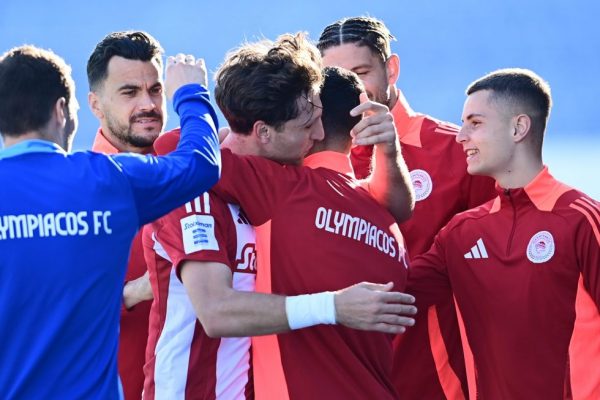 Ο Ρέτσος αφιέρωσε το γκολ που πέτυχε στον Μασούρα (pics)