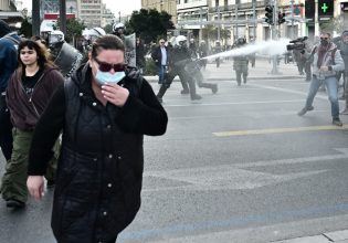 Τέμπη: Καταδικάζει η αντιπολίτευση την καταστολή των ΜΑΤ της κυβέρνησης στη μεγαλειώδη πορεία
