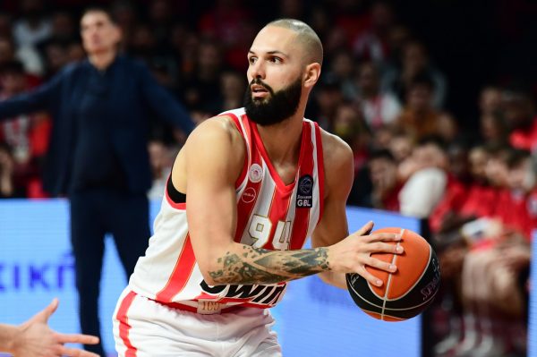 LIVE: Ολυμπιακός – Αναντολού Εφές