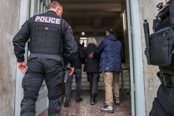 Ηράκλειο: Ελεύθερη η 80χρονη σύζυγος του δράστη των πυροβολισμών