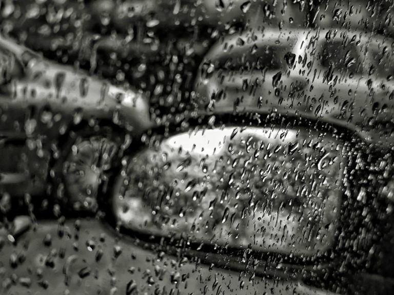 Καιρός: Κρύο και βροχές φέρνει η Δευτέρα – Πού θα σημειωθούν καταιγίδες