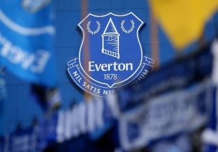 Μόγιες και Σάουθγκεϊτ υποψήφιοι για τον πάγκο της Έβερτον