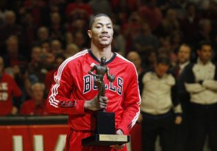 Οι Μπουλς θα αποσύρουν τη φανέλα του Ντέρικ Ρόουζ