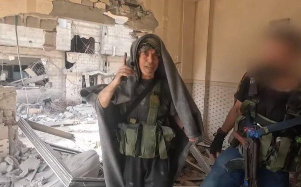 Γιαχία Σινουάρ: Βίντεο ντοκουμέντο με τον ηγέτη της Χαμάς στα ερείπια της Γάζας