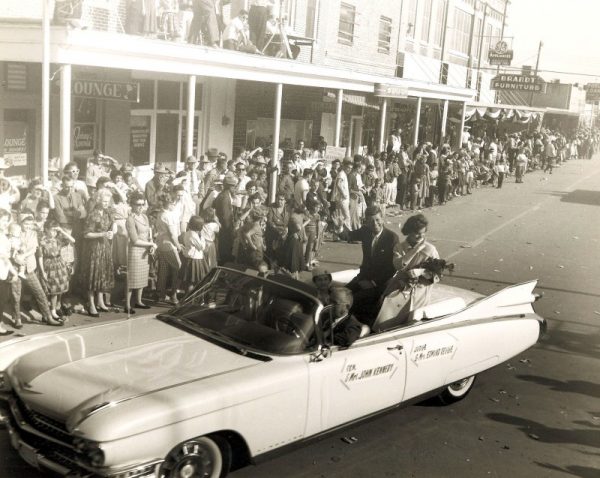 Κένεντι: Γιατί ο αποχαρακτηρισμός των εγγράφων για την δολοφονία του κρύβει παγίδες