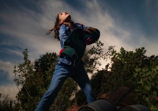 «Λέμονγκρας»: Μια παράσταση βασισμένη σε αληθινή ιστορία στο Θέατρο 104