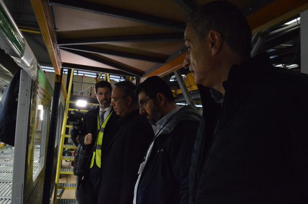 Χρήστος Σταϊκούρας: Επικοινωνιακές εμφανίσεις για «έργα» στις δημόσιες συγκοινωνίες