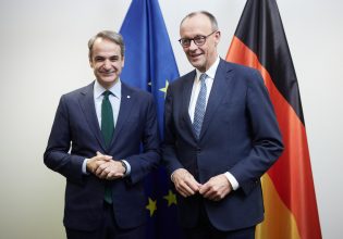 Μητσοτάκης: Ανάγκη κοινής ευρωπαϊκής χρηματοδότησης για την άμυνα – Συνάντηση με τον πρόεδρο του CDU της Γερμανίας