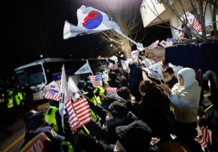 Νότια Κορέα: Οπαδοί του πρώην προέδρου Γιουν εισέβαλαν σε δικαστήριο