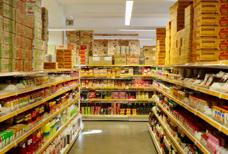 2 Ιανουαρίου: Πώς θα λειτουργήσουν καταστήματα, σούπερ μάρκετ, και υπηρεσίες