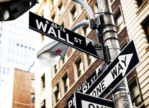 Σε επίπεδα ρεκόρ ο S&P 500 – Ο ρόλος του Ντόναλντ Τραμπ