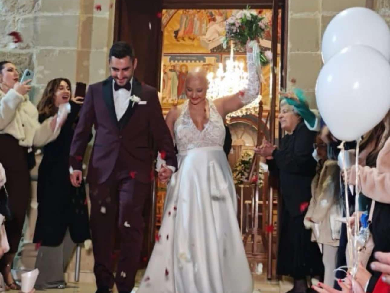 Παντρεύτηκε η αθλήτρια του επι κοντώ που συγκλόνισε με τη μάχη κατά του καρκίνου