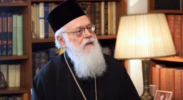 Αρχιεπίσκοπος Αλβανίας Αναστάσιος: Κρίσιμη κάθε ώρα που περνάει – Αποτυγχάνουν οι προσπάθειες αφύπνισης