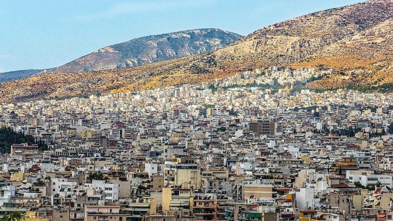 Χριστίνα Σακαλή: «Προσπαθούν να λύσουν τη στεγαστική κρίση μέσα απ’ την αναθέρμανση της κτηματαγοράς»