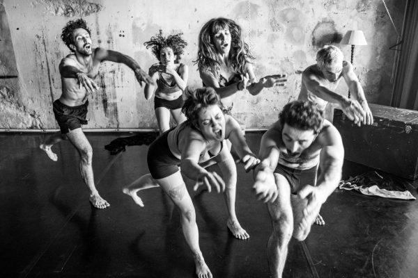 Άβυσσος: Μια παράδοξη διαβατήρια τελετουργία στο ΠΛΥΦΑ